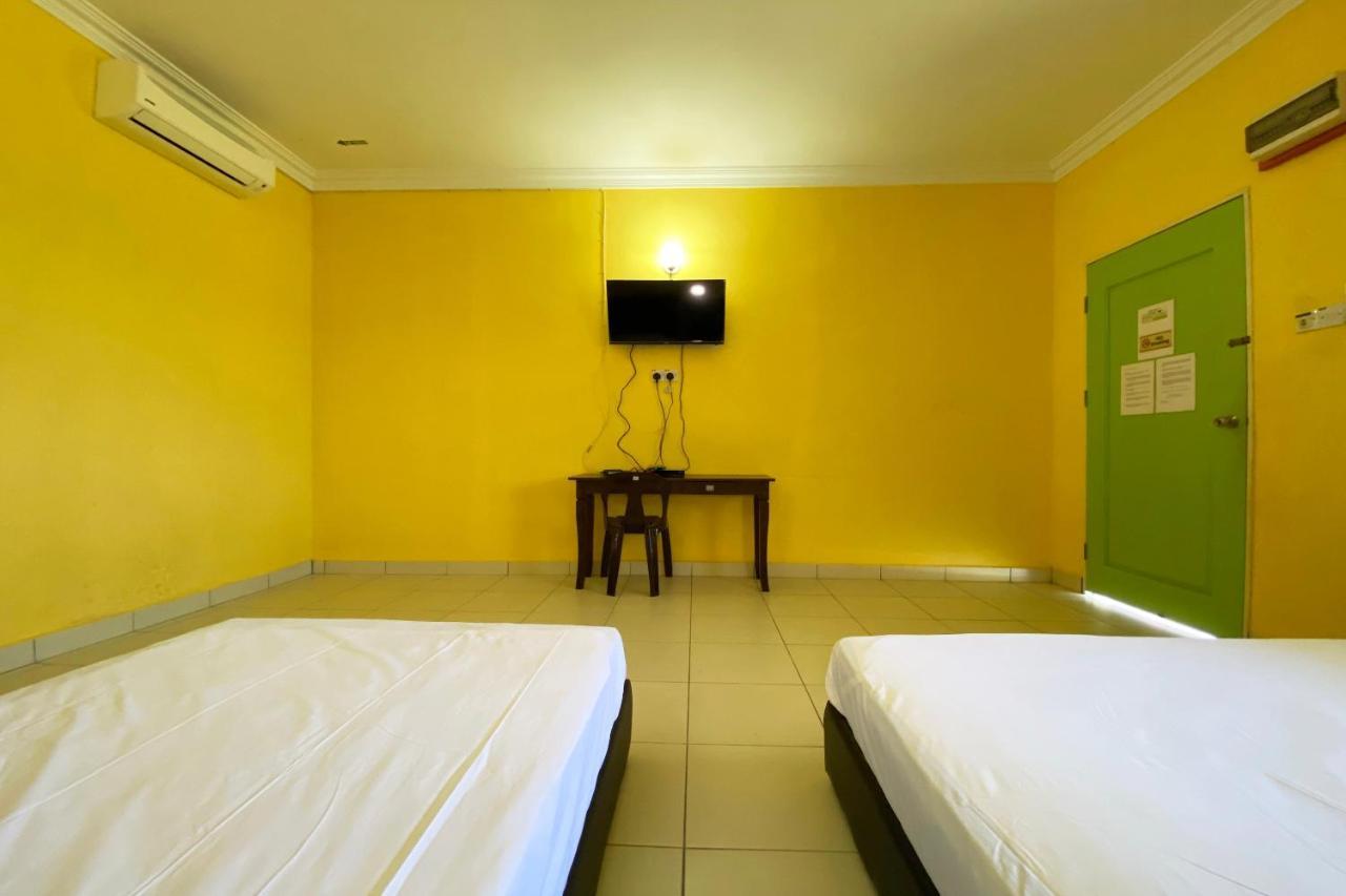 Oyo 90268 Lohan Point Lodge Ranau Bagian luar foto