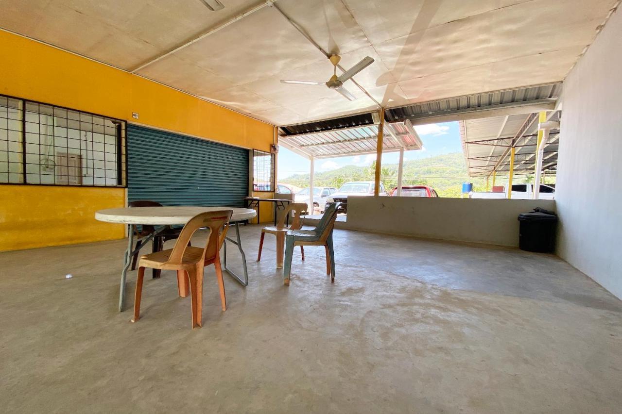 Oyo 90268 Lohan Point Lodge Ranau Bagian luar foto